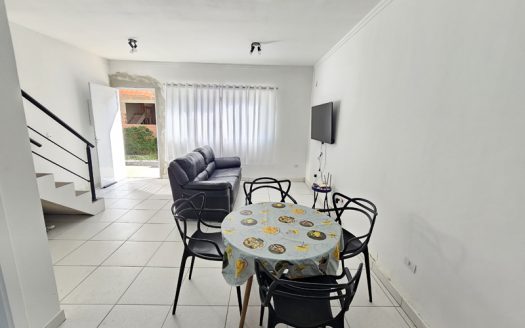 CLM 2077 – Casa Pra Locação em Condomínio no Bairro Portão Vermelho