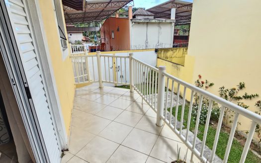 CLM 2078 – Casa a Venda em Condomínio no bairro Portal das Artes