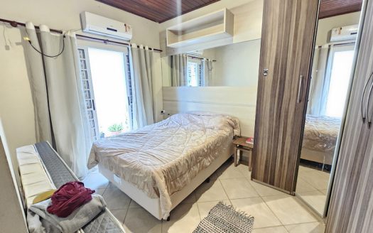 CLM 2078 – Casa a Venda em Condomínio no bairro Portal das Artes