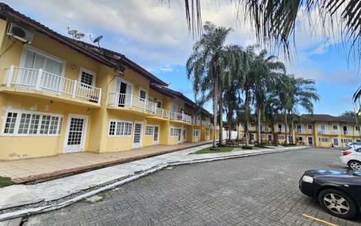 CLM 2078 – Casa a Venda em Condomínio no bairro Portal das Artes