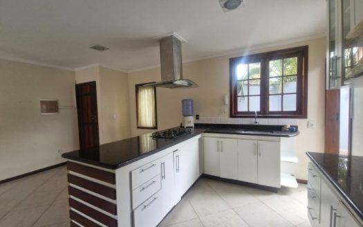 CVP 2093 – Casa em Condomínio a Venda no Parque da Mata