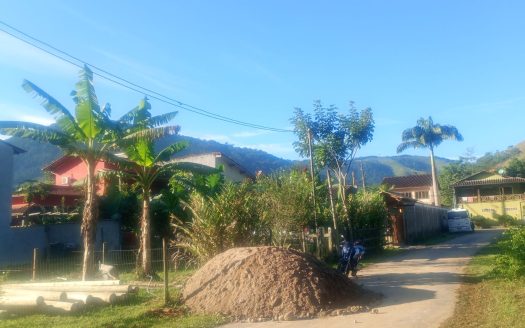 TVP 2101 – Frações a Venda no Bairro Corisco em Paraty RJ