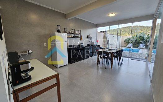 CVP 2050 – Casa Novíssima a venda no Bairro Portão Vermelho
