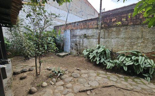CVP 2064 – Casa a Venda no Bairro Mangueira em Paraty RJ