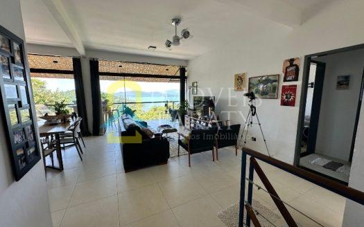 CVP 2048 – Bela Casa com Vista para o Mar no Corumbê