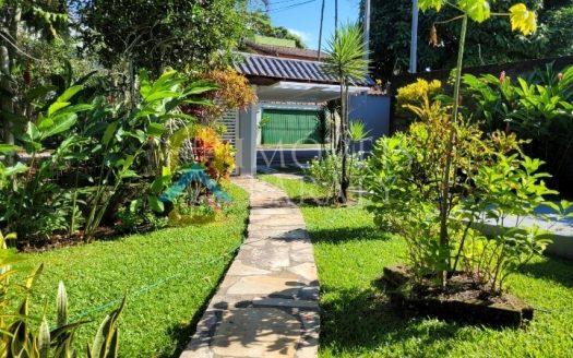 CVP 2056 – Charmosa Casa a Venda no Portal das artes