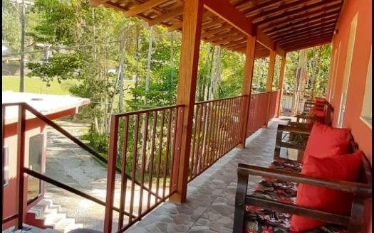 PVP 2059 – Linda Pousada a Venda no Bairro Ponte Branca em Paraty RJ